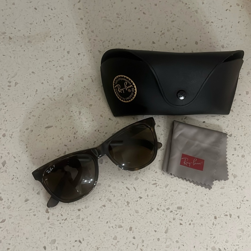 Ray-ban sunglasses unisex
